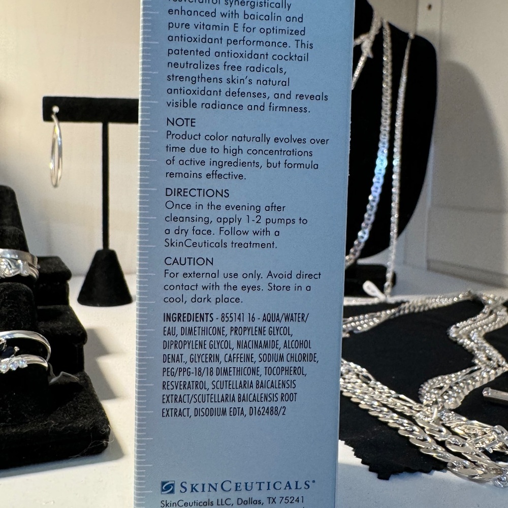 SKINCEUTICALS - Picture 2 of 3